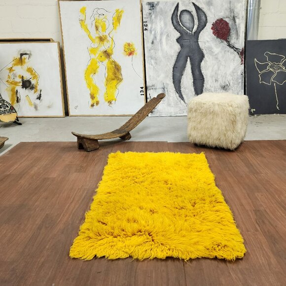 SUPER THICK 3X5 GOLD FLOKATI RUG | BRAND NEW | LONG 3.5" PILE | 100% WOOL - Picture 2 of 5